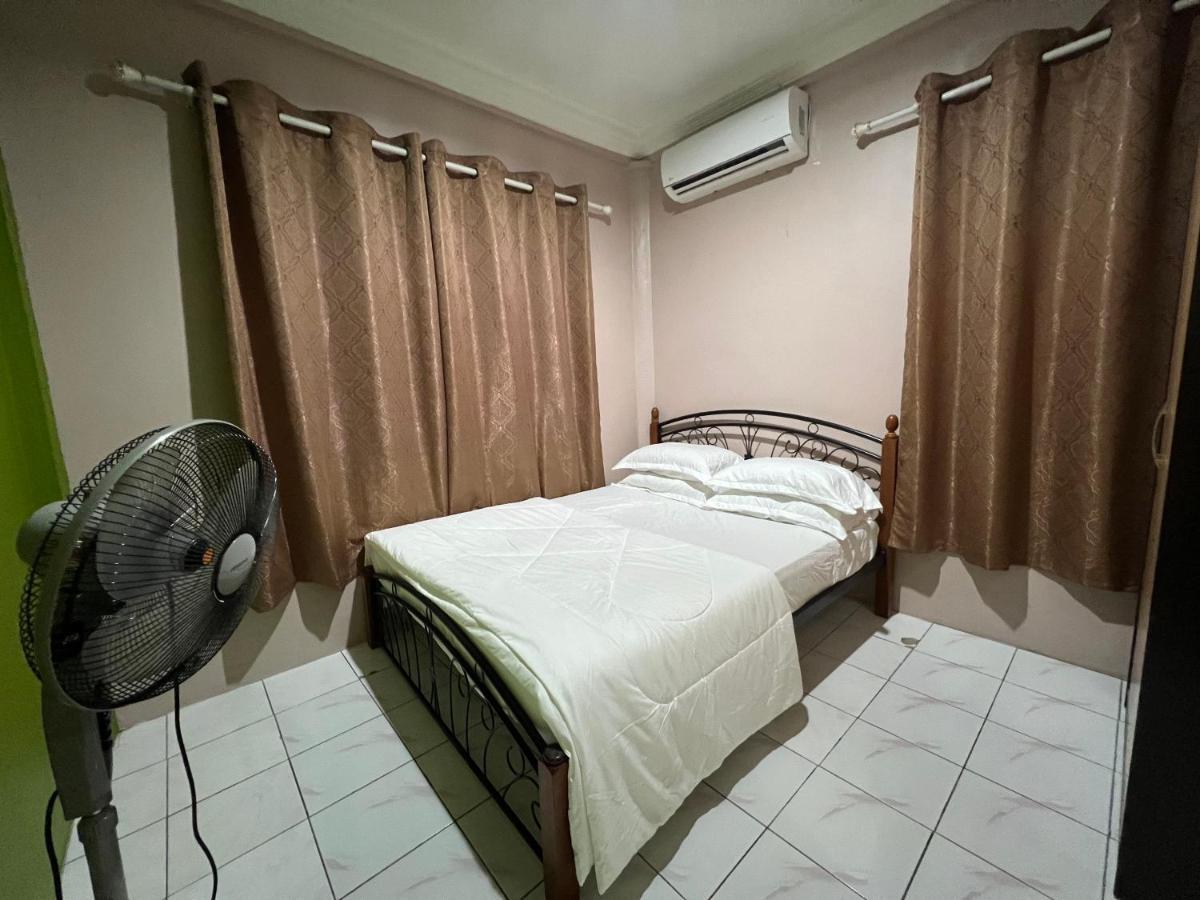 Hanif Homestay Kuching Luaran gambar