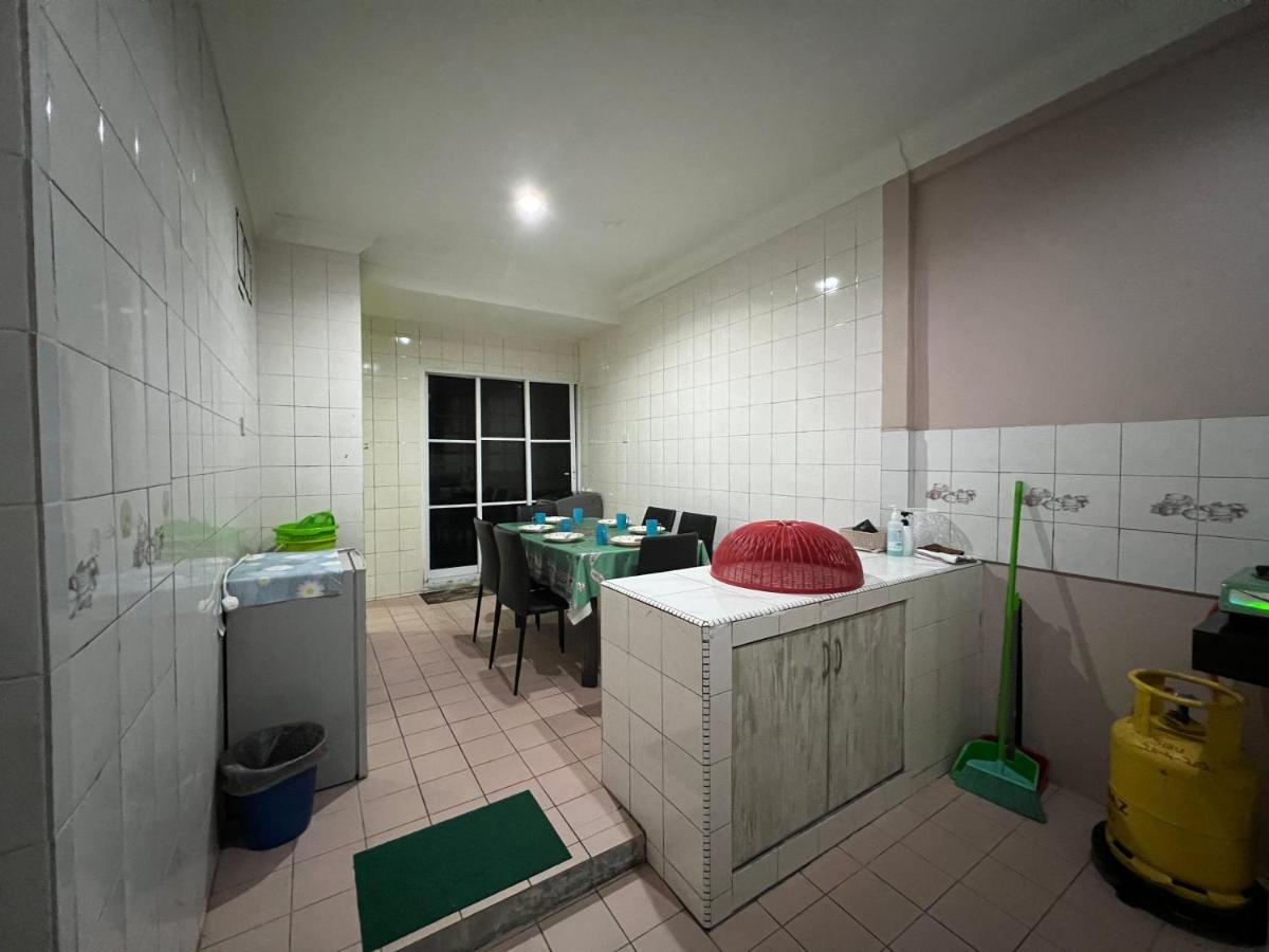 Hanif Homestay Kuching Luaran gambar