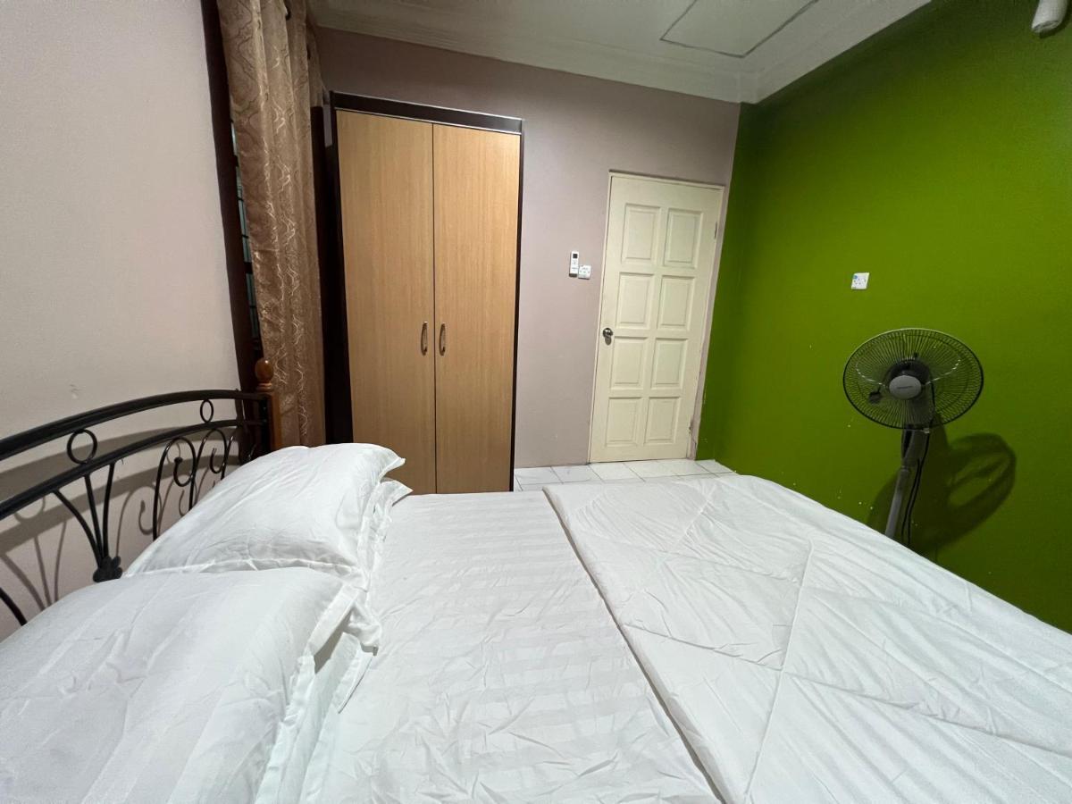 Hanif Homestay Kuching Luaran gambar